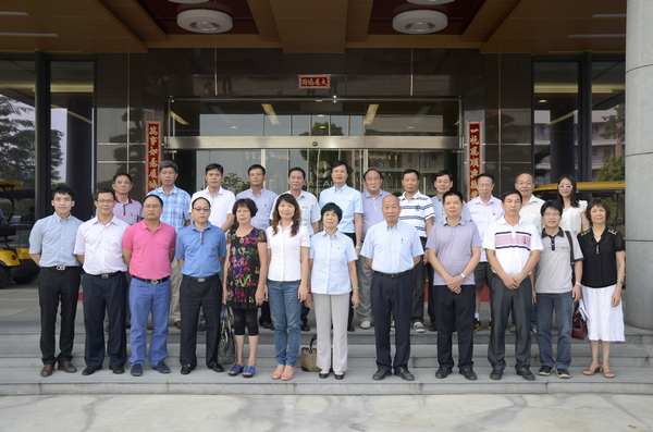 南海鋁型材行業(yè)協(xié)會“正副會長擴大會議”在我司召開