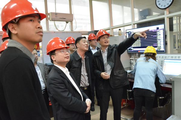 山東臨朐劉裕斌縣長率代表團(tuán)到我司訪問