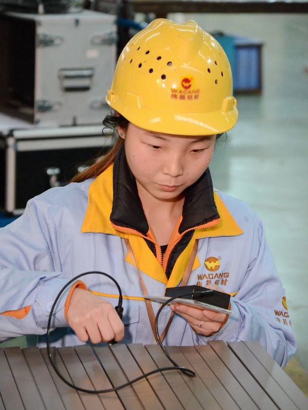 我司通過國家建筑裝飾裝修產(chǎn)品質(zhì)量監(jiān)督檢驗中心檢驗