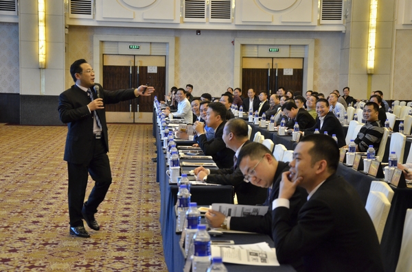 渠道多元化 華昌再出發(fā)——新常態(tài)下經(jīng)銷(xiāo)商未來(lái)發(fā)展趨勢(shì)及業(yè)績(jī)突破之道