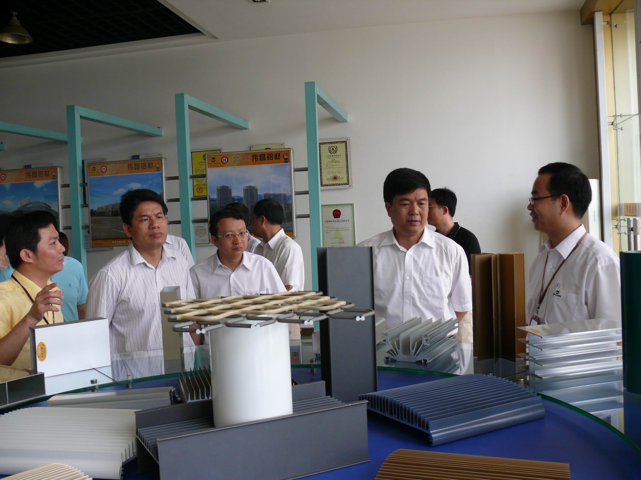 省統(tǒng)計局領(lǐng)導到我司調(diào)研“三促進一保持”工作