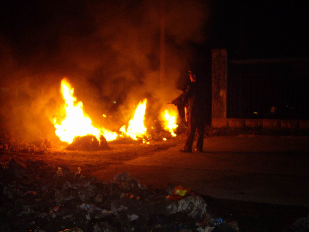 山東分廠舉行消防演練