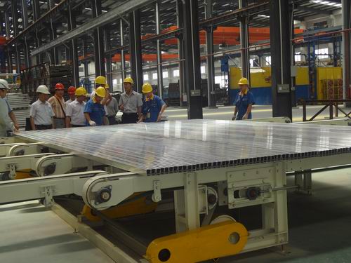 立式氧化生產(chǎn)線順利試產(chǎn)