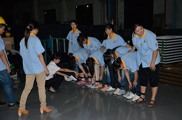 2013國(guó)慶節(jié)女子八人九足比賽