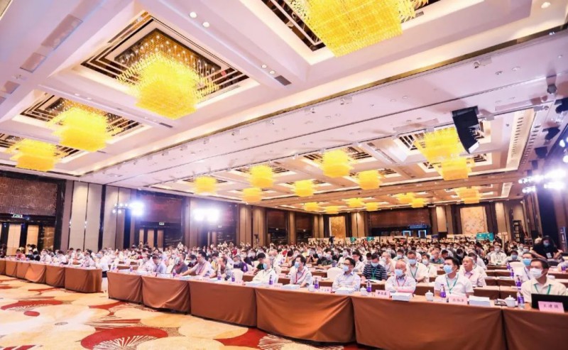 2020年中國鋁加工產(chǎn)業(yè)年度大會(huì)潘偉深董事長任“鋁擠壓分論壇主席”