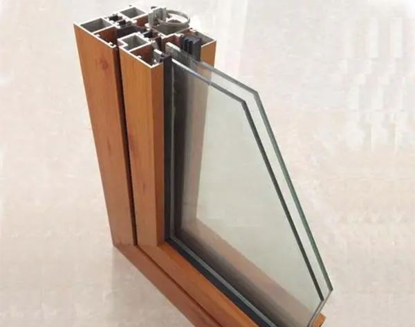 什麼因素影響著鋁材門窗價格?